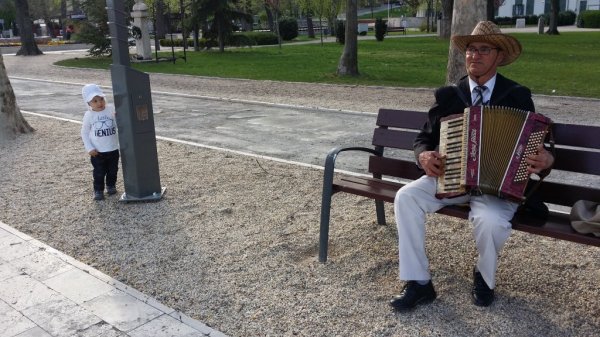 Lementünk a Balatonra